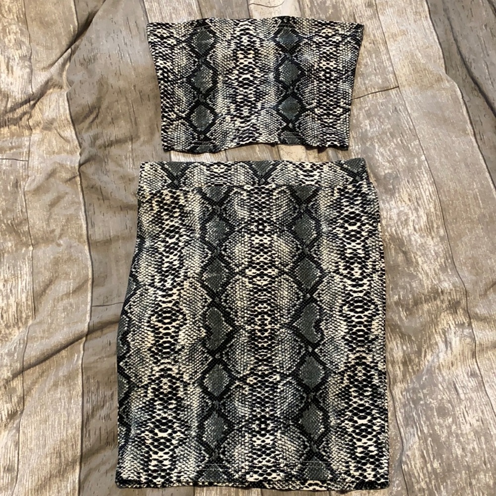 Snakeskin Pattern 2 Piece Set